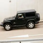 Land Rover Defender Octa Named Best 4x4 in UK by Autocar