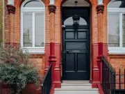 One Third of Gen Z Prefer Texting Over Knocking at Doors