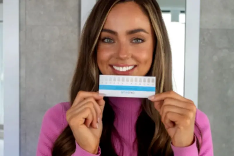 Bestselling Teeth Whitening Kit Works at Home in 10 Minutes