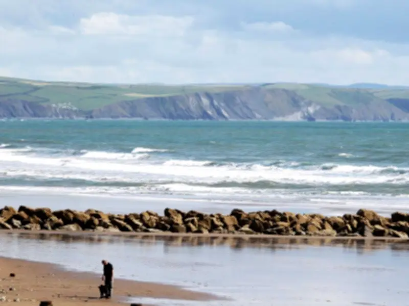 Children Rescued from Rip Tides at Wales Beach Prompt Lifeguard Calls