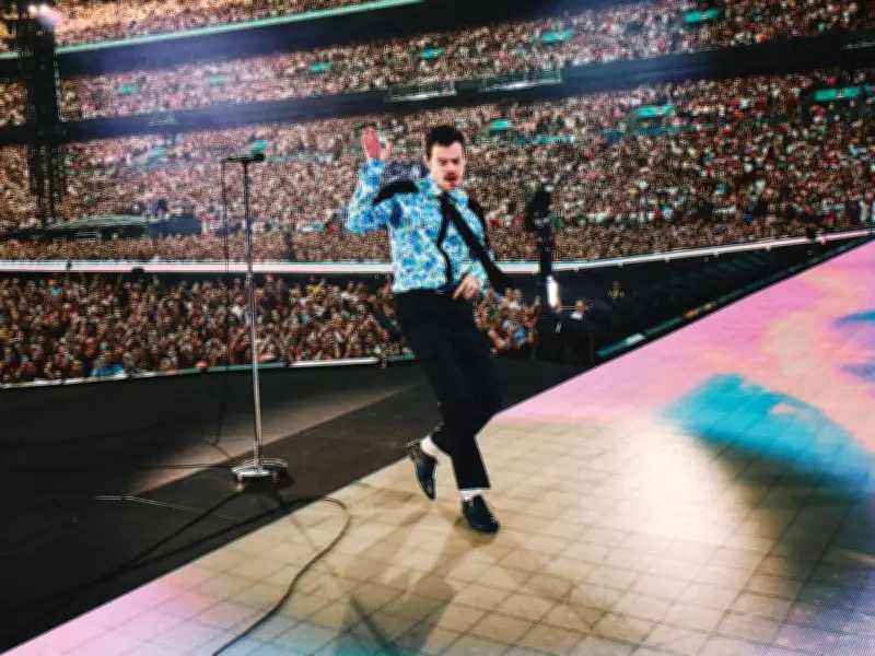 Harry Styles Fights Back Tears in Emotional Tribute to Liam Payne at Final Wembley Show