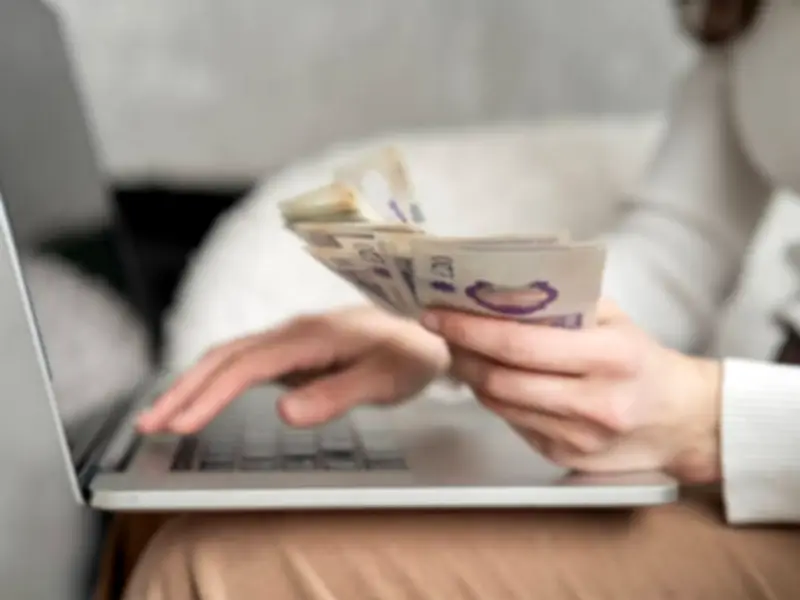 Labour Confirms £1,000 Bonus for Households Based on Their Savings