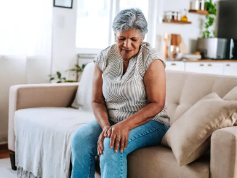 NHS Issues Serious Atorvastatin Side Effects Warning and When to Call 111