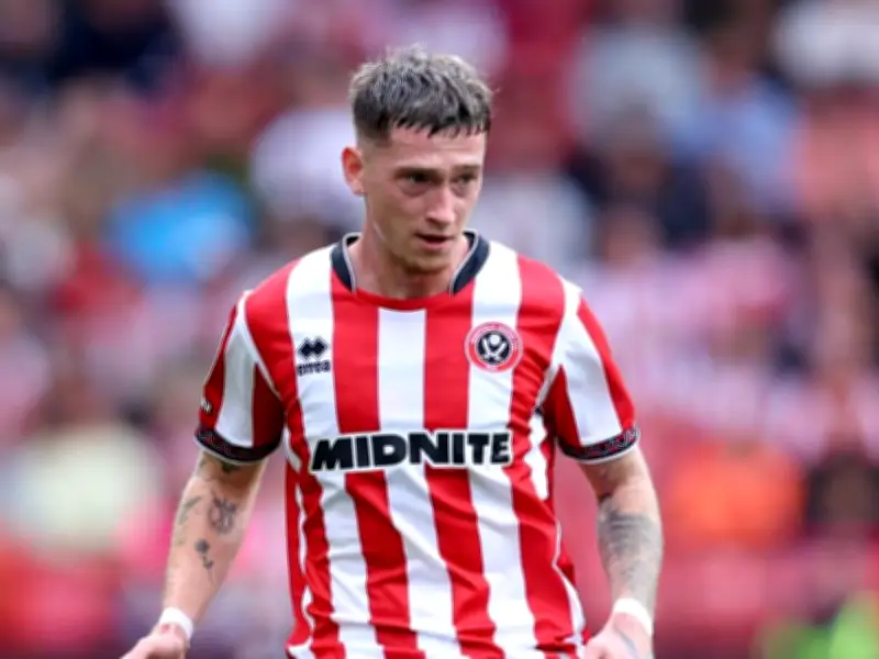 Sheffield Wednesday Eye Aston Villa Forward Louie Barry This Summer