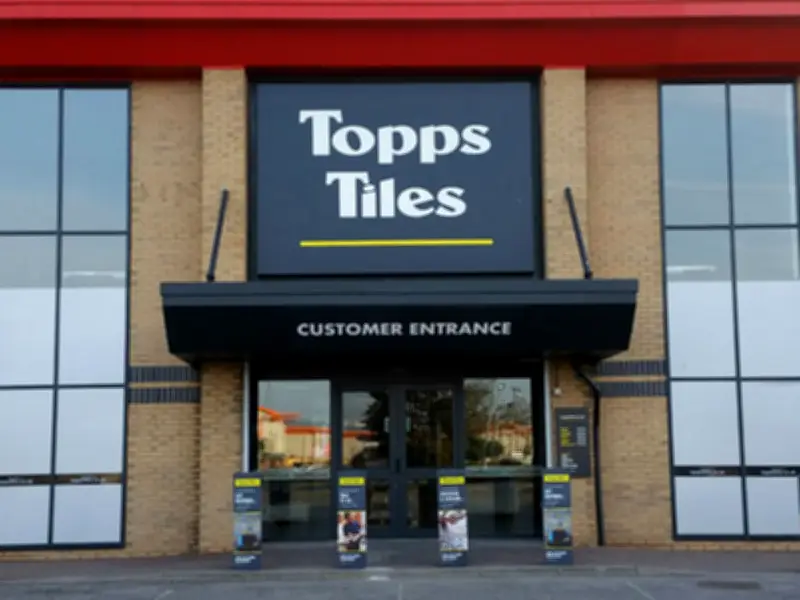 Topps Tiles Cuts Profit Forecast as Heatwave Disrupts UK Construction and Tile Sales