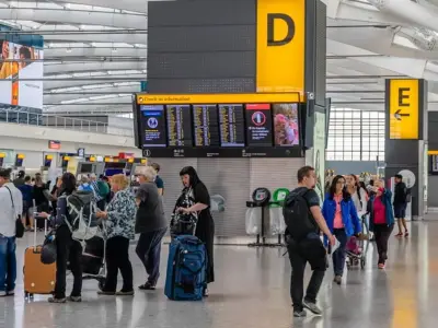 Airlines and Airports Urge Suspension of EU Biometric Border Checks for Summer
