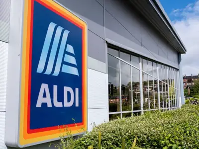 Aldi trials early weekend closing time in blow to shoppers