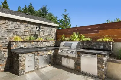 Nine in 10 Homeowners Plan to Dine Alfresco This Summer