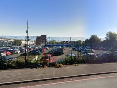 Tividale Shipping Container Storage Gets 24/7 Approval After Noise Study
