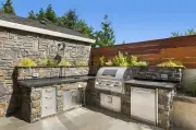 Nine in 10 Homeowners Plan to Dine Alfresco This Summer